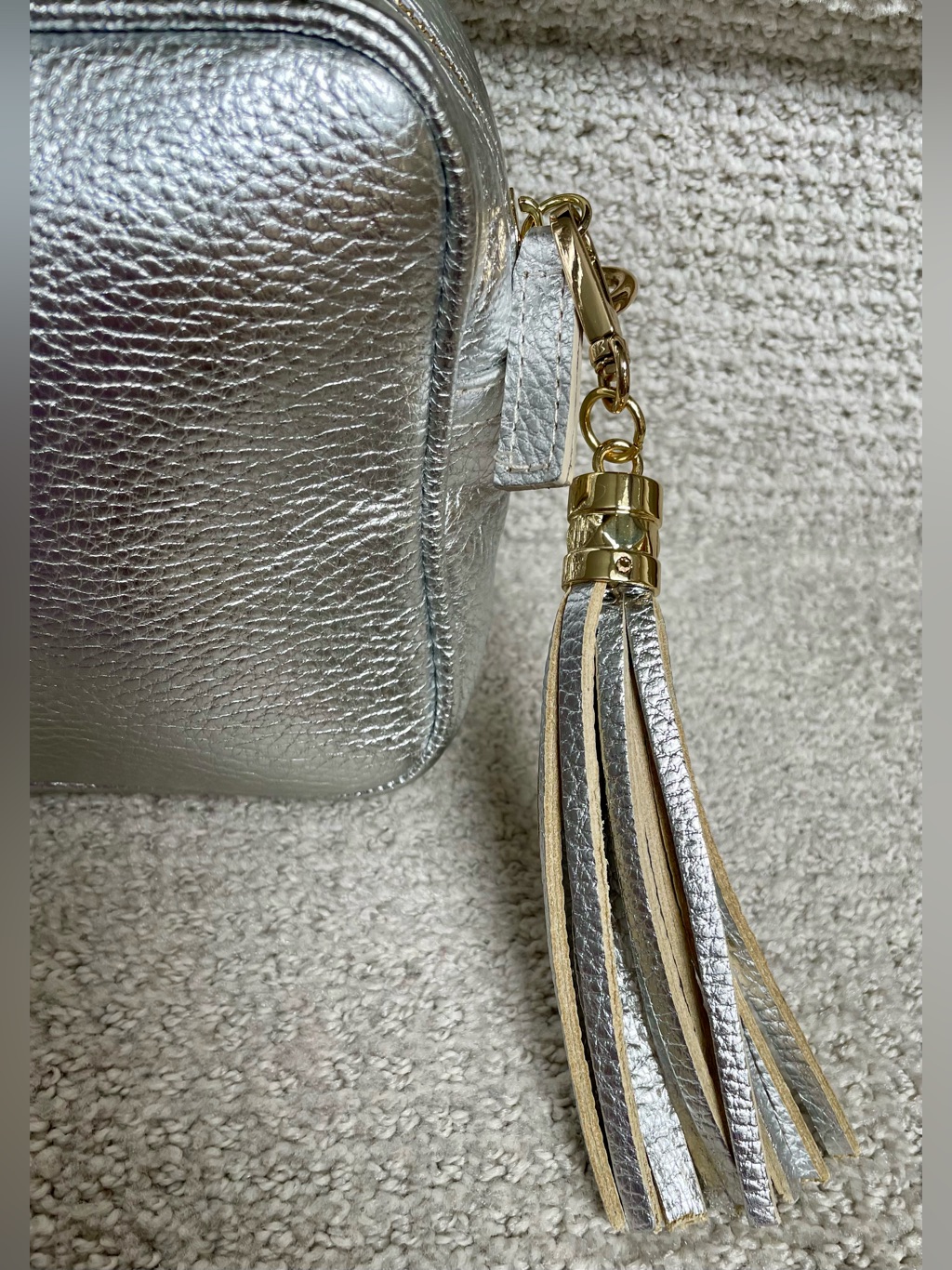 Nwt Elie Beaumont London Silver Leather Metallic Crossbody 3 Straps Tassel Bag — image 7 of 8